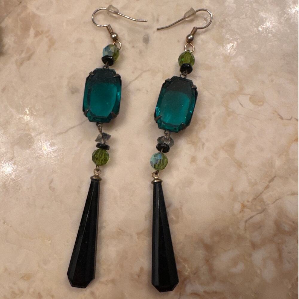 1990s–2000s Teal Glass & Onyx-Style Drop Earrings - Picture 11 of 11